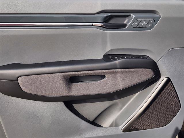 New 2026 Kia EV9 Land w/ Nightfall Edition Package image 37