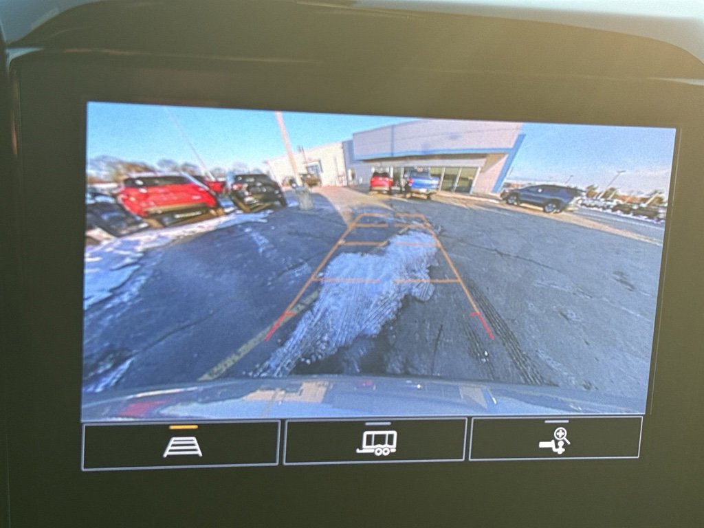 Used 2023 Chevrolet Traverse LT w/ Midnight/Sport Edition image 20