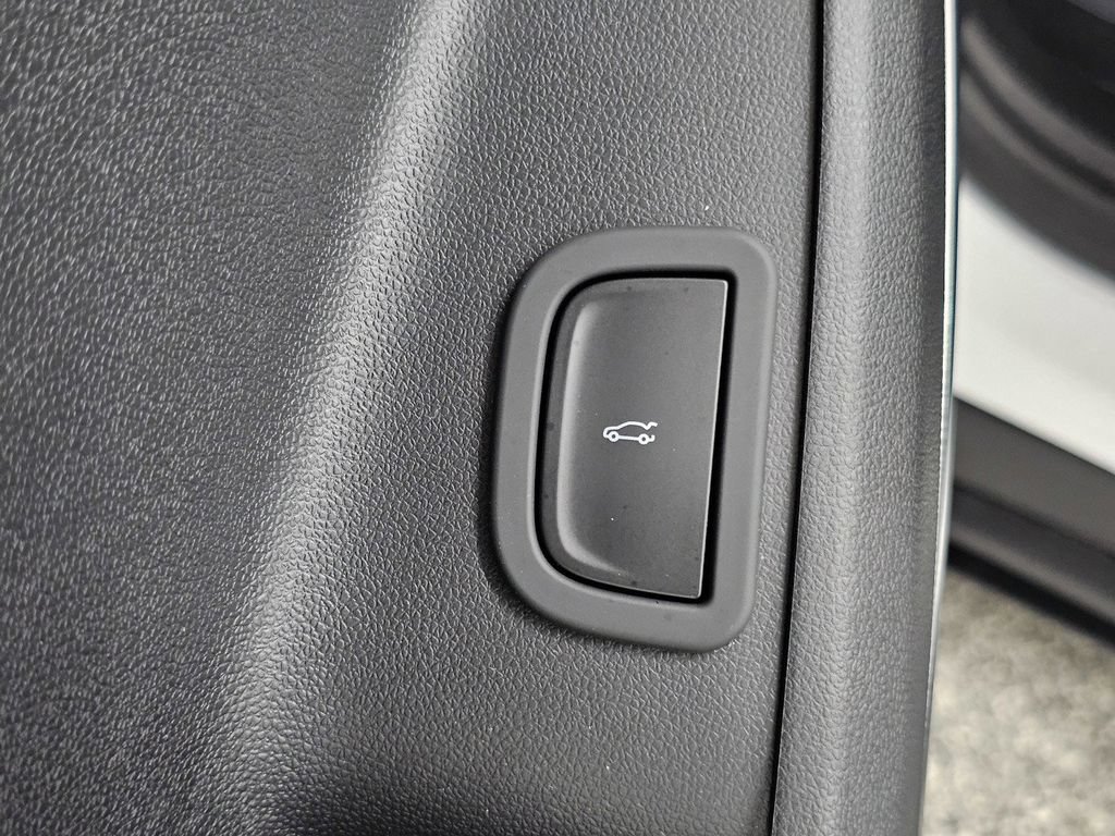 Used 2026 Buick Enclave Preferred FWD image 35