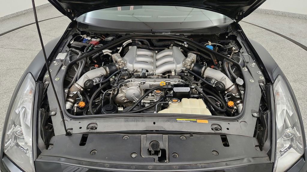 Used 2014 Nissan GT-R Black Edition AWD/4WD image 14