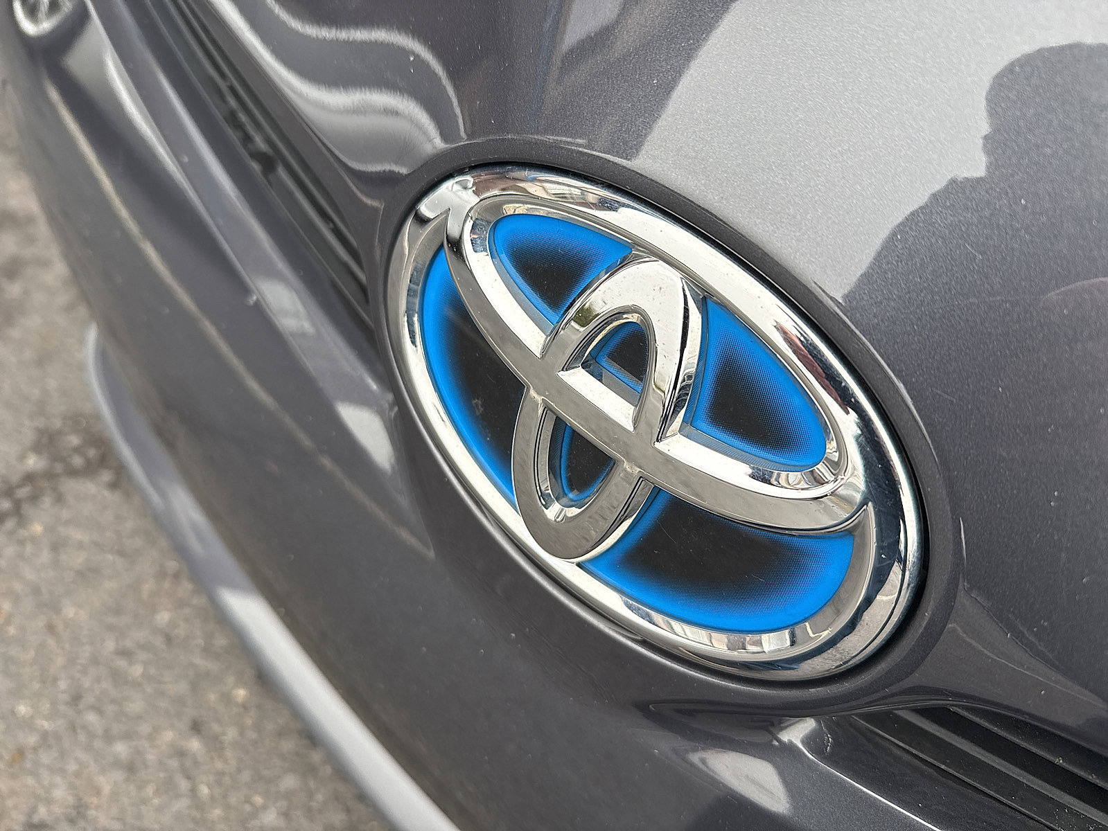 Used 2012 Toyota Prius Two image 12