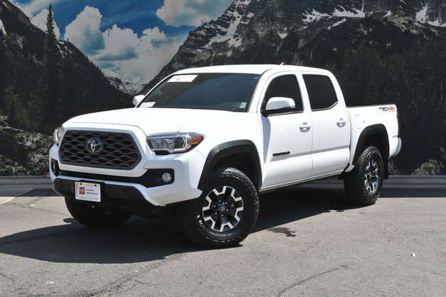 Certified 2022 Toyota Tacoma TRD Off-Road w/ Technology Package AWD/4WD image 6