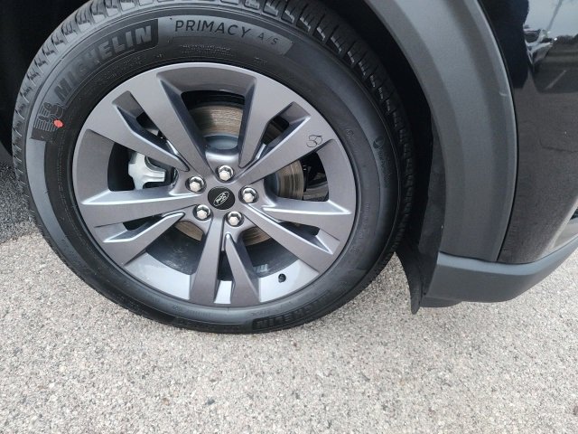 New 2025 Ford Explorer Active w/ Active Comfort Package image 2