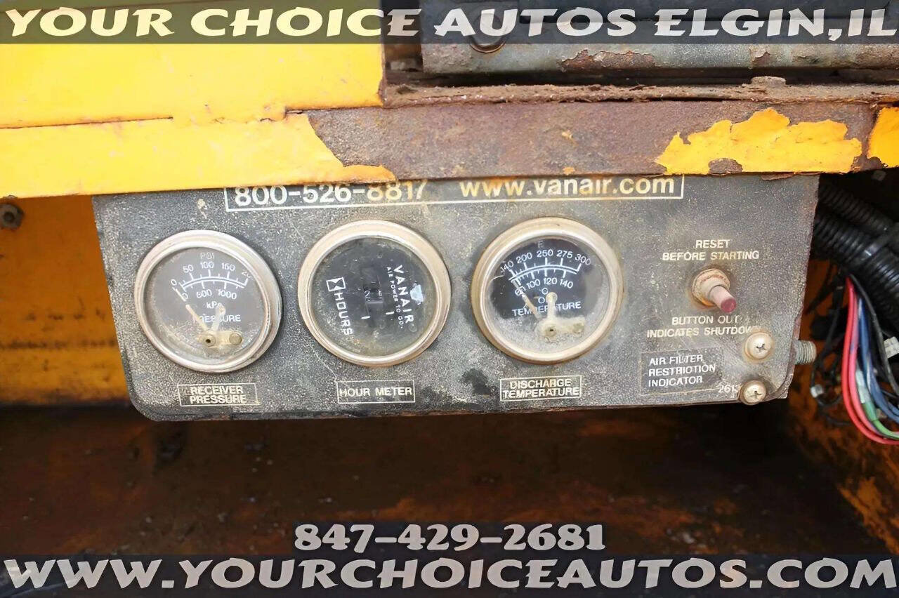 Used 2008 Ford F550 2WD Regular Cab Super Duty image 33