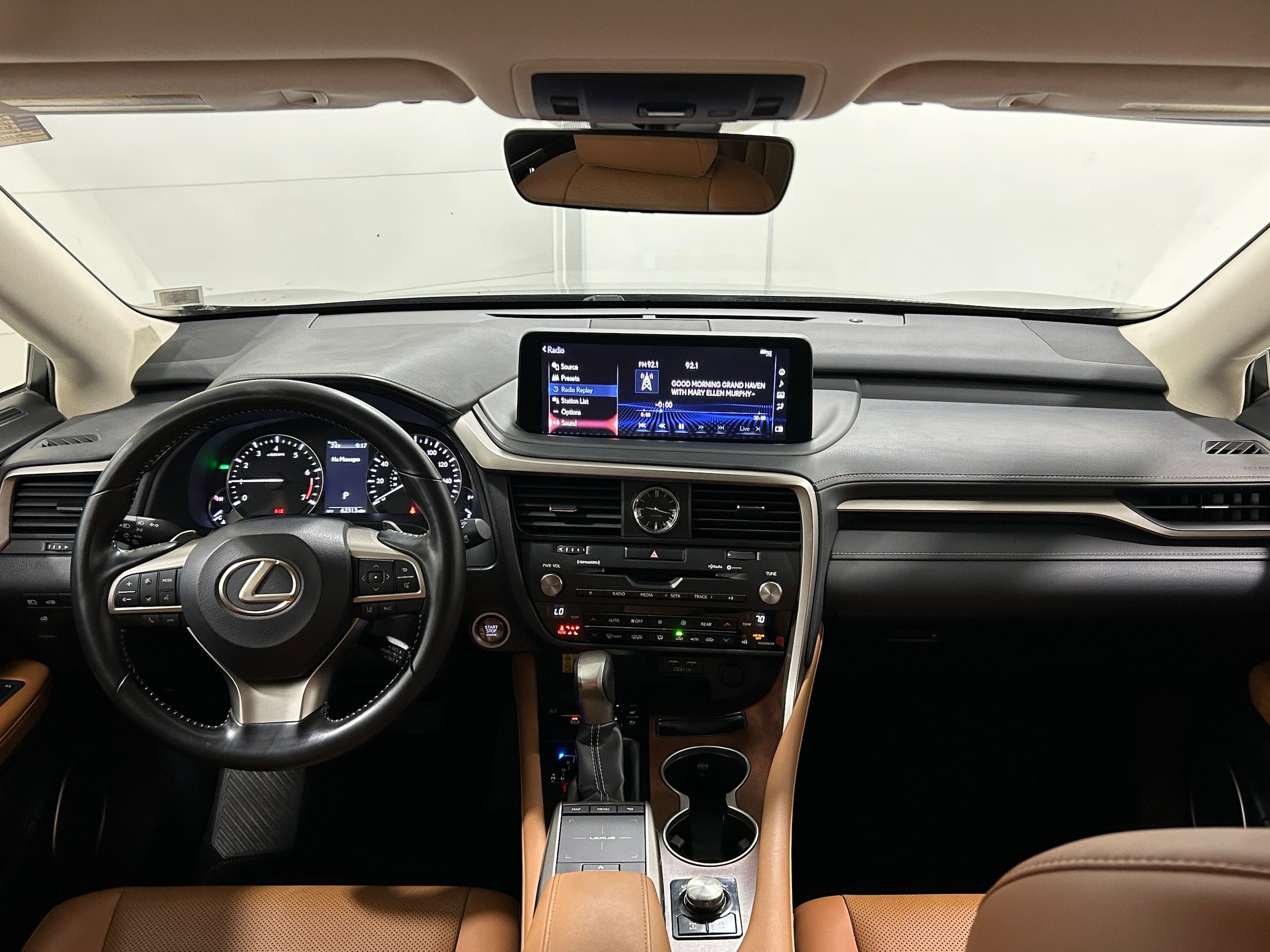 Used 2021 Lexus RX 350L Premium w/ Premium Package AWD/4WD image 14