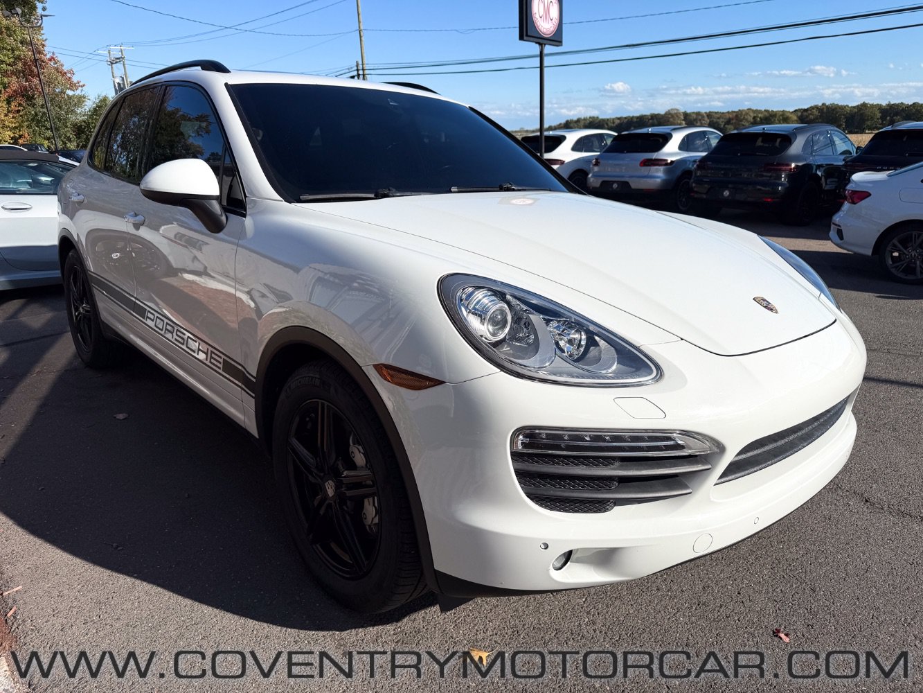 Used 2014 Porsche Cayenne S AWD/4WD image 4