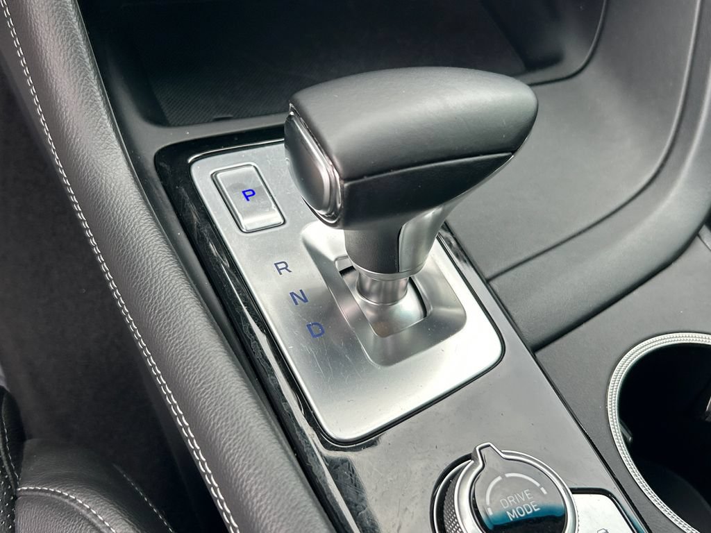 Used 2022 Genesis G70 2.0T AWD/4WD image 31