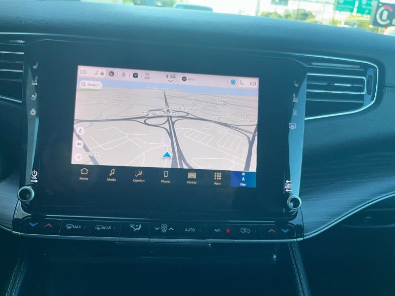 Used 2024 Jeep Wagoneer Series II w/ Flexible Seating Group image 23