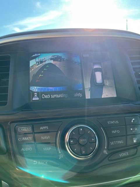 Used 2018 Nissan Pathfinder Platinum AWD/4WD image 48