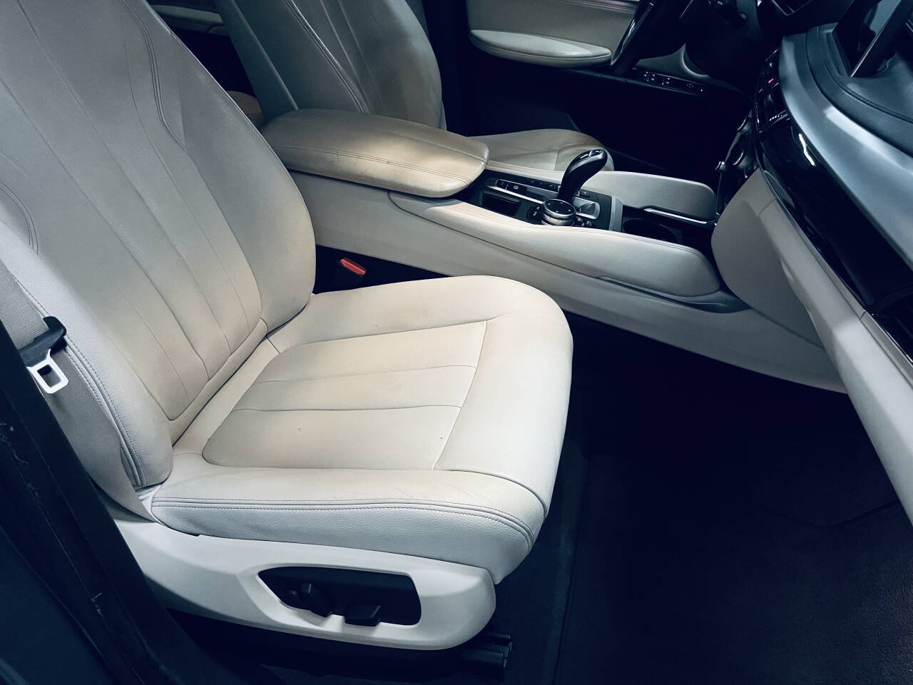 Used 2015 BMW X6 xDrive35i AWD/4WD image 25