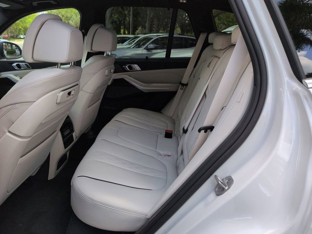 New 2026 BMW X5 xDrive50e w/ Executive Package image 14