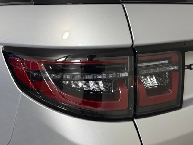 New 2025 Land Rover Discovery Sport Dynamic SE AWD/4WD image 13