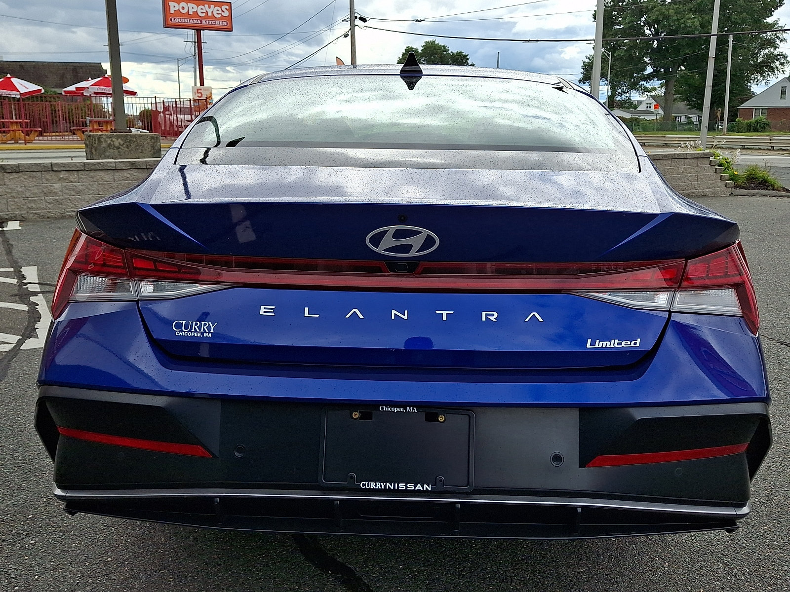 Used 2024 Hyundai Elantra Limited FWD image 6