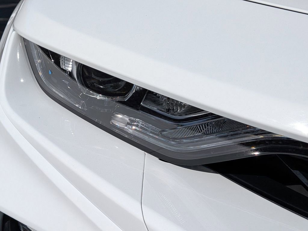 Used 2020 Chevrolet Camaro SS RWD image 9