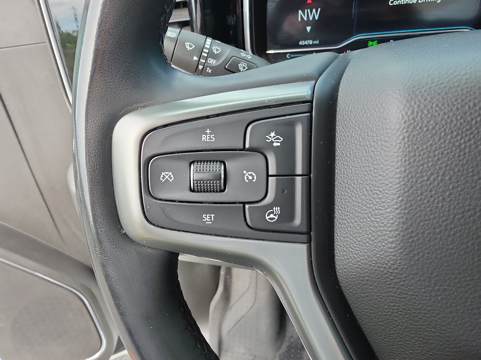 Used 2023 Chevrolet Silverado 1500 RST AWD/4WD image 20