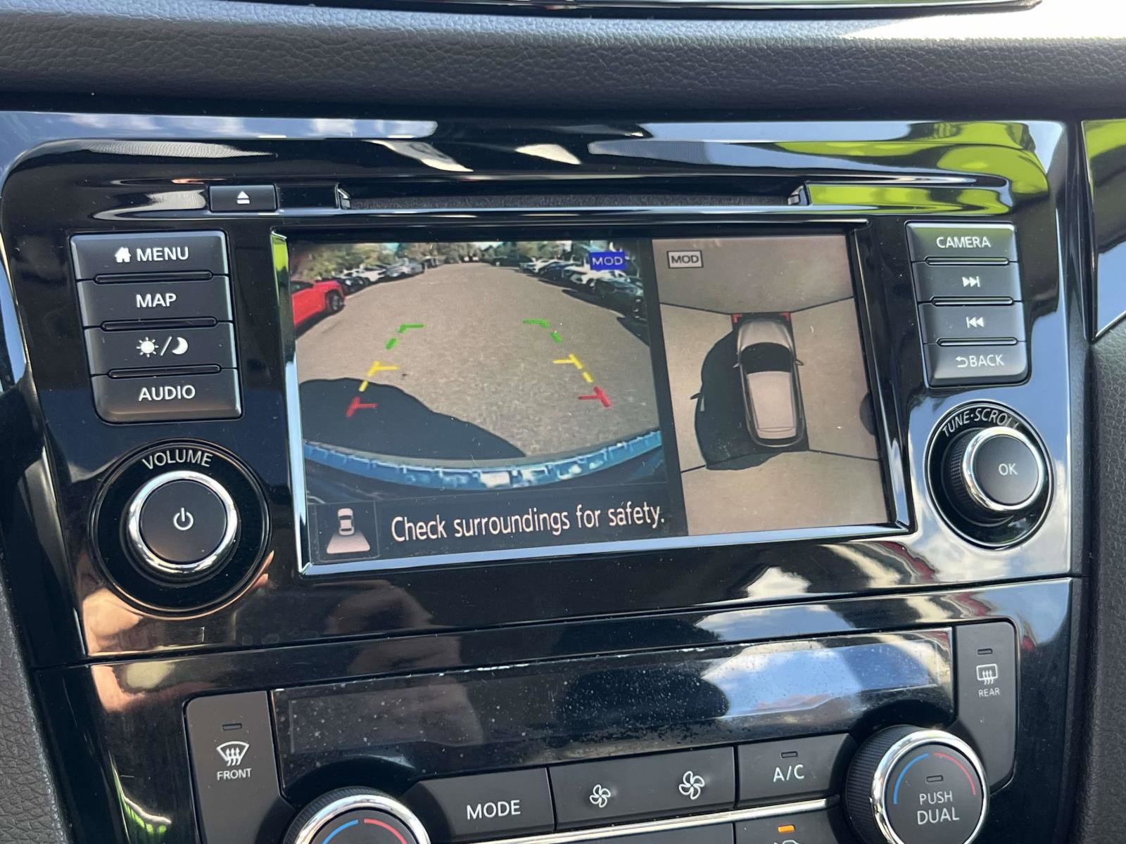 Used 2022 Nissan Rogue Sport SL w/ Premium Package image 15