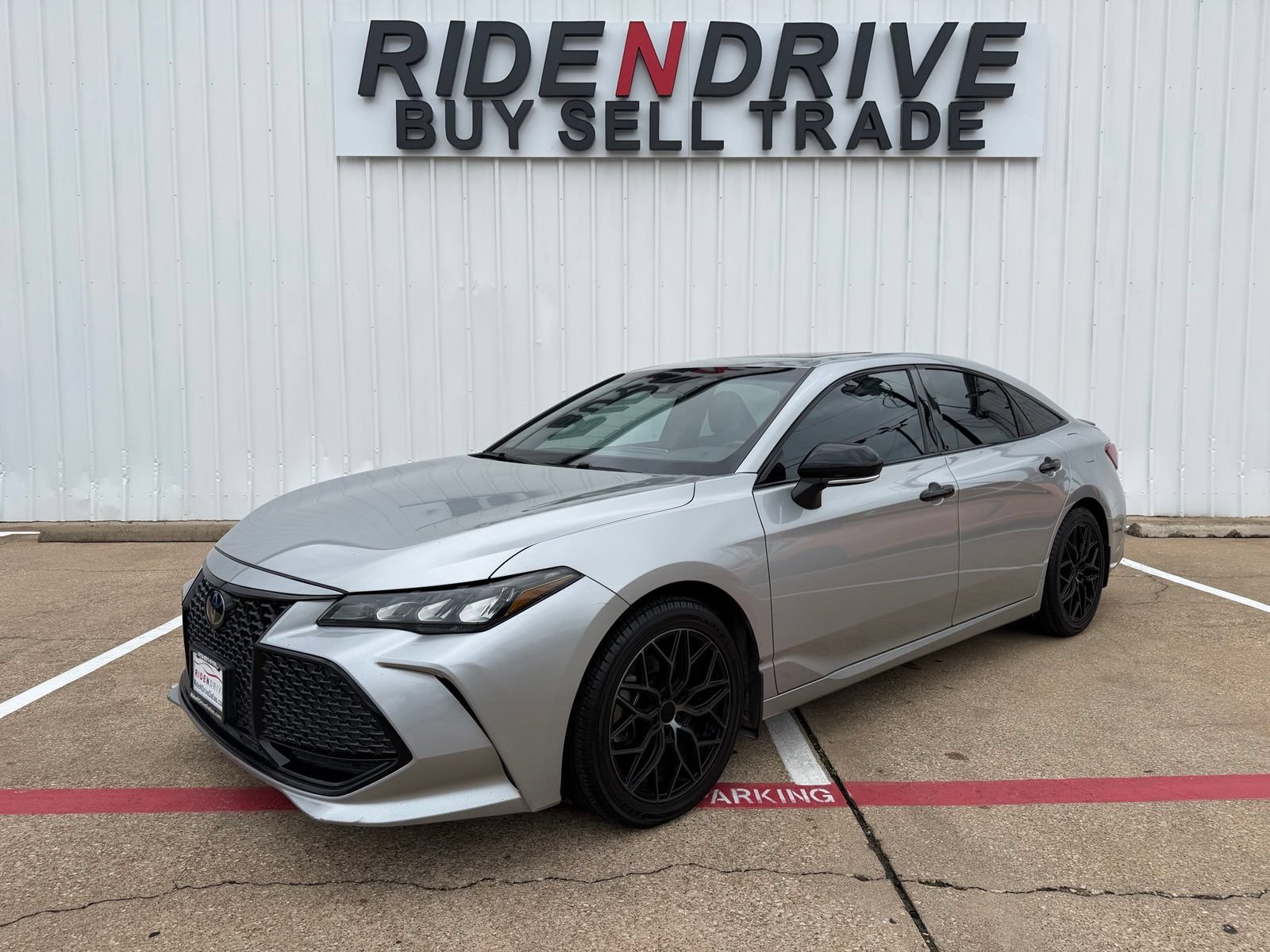 Used 2021 Toyota Avalon XSE