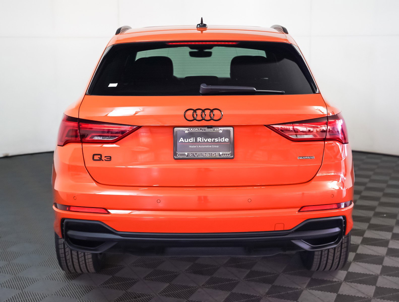 Certified 2023 Audi Q3 2.0T Premium w/ Black Optic Sport Package image 14