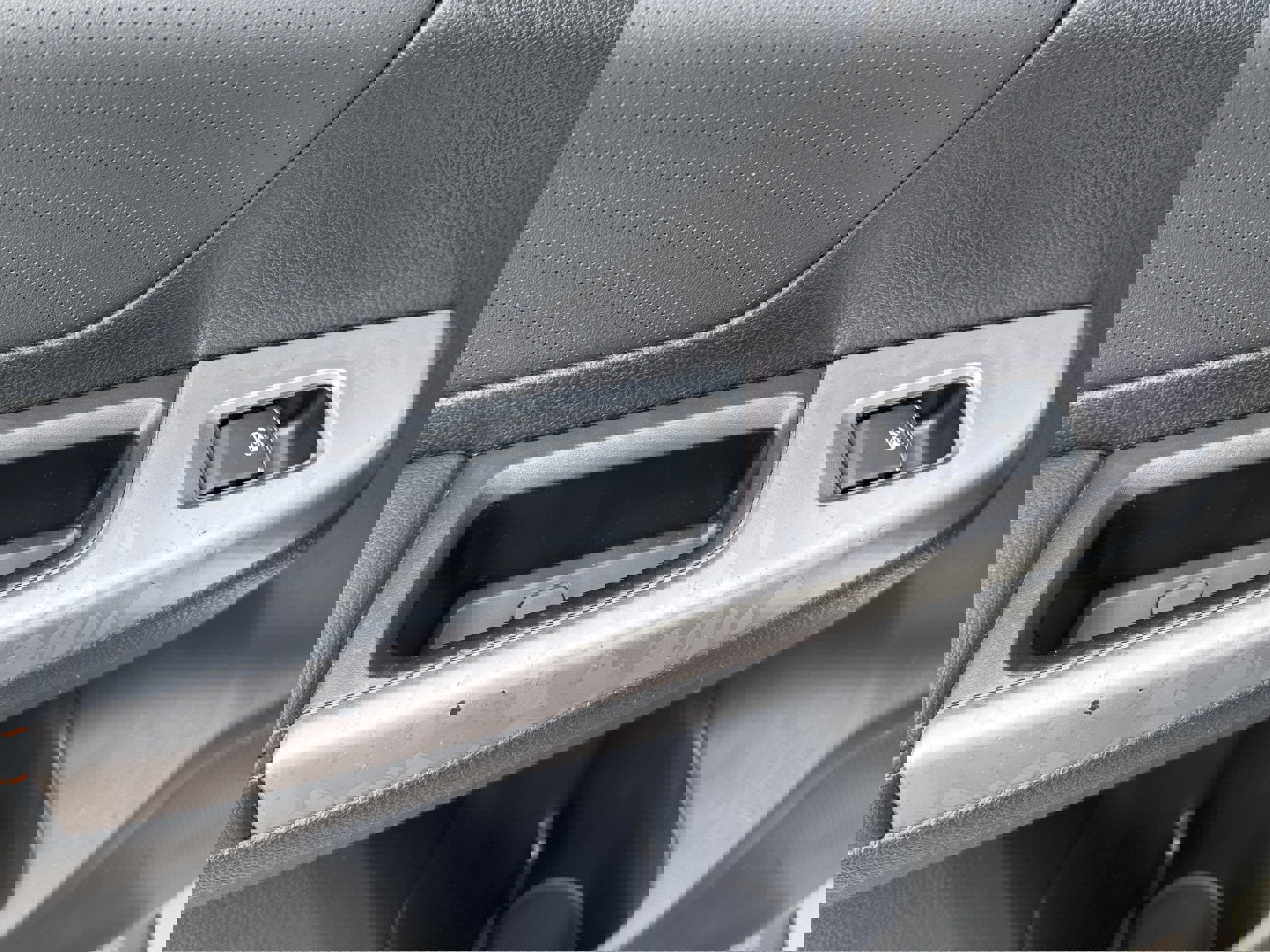 Used 2017 Subaru Crosstrek 2.0i Limited image 33