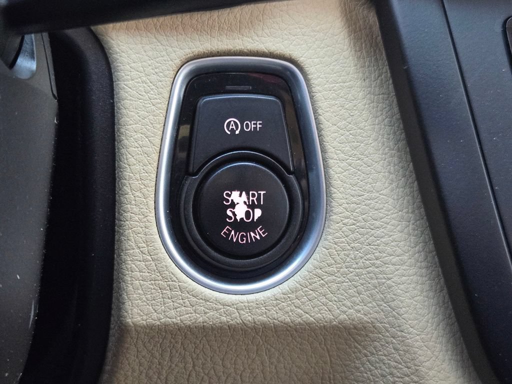 Used 2015 BMW 328i Sedan RWD image 23