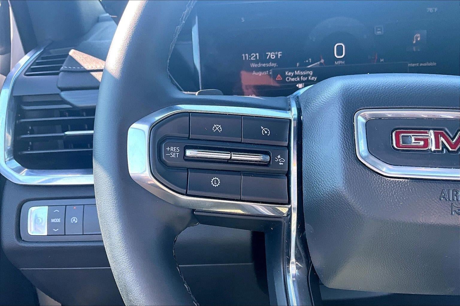 Used 2025 GMC Acadia Elevation FWD image 19