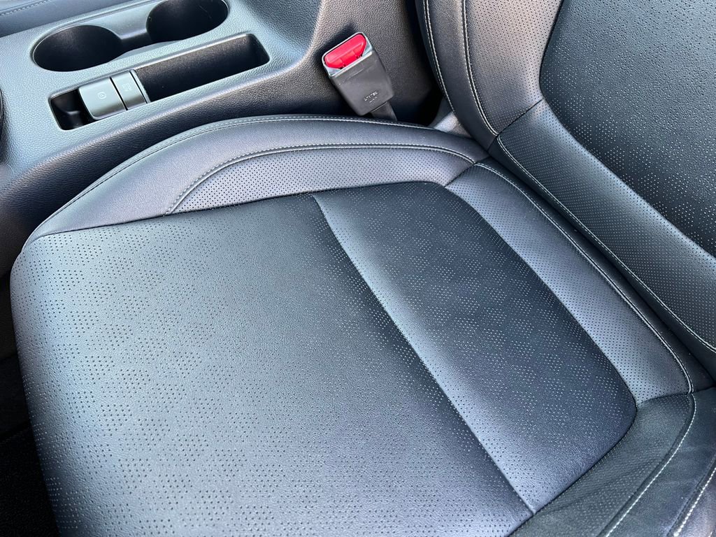 Used 2021 Kia Seltos SX w/ SX Sunroof Package image 12