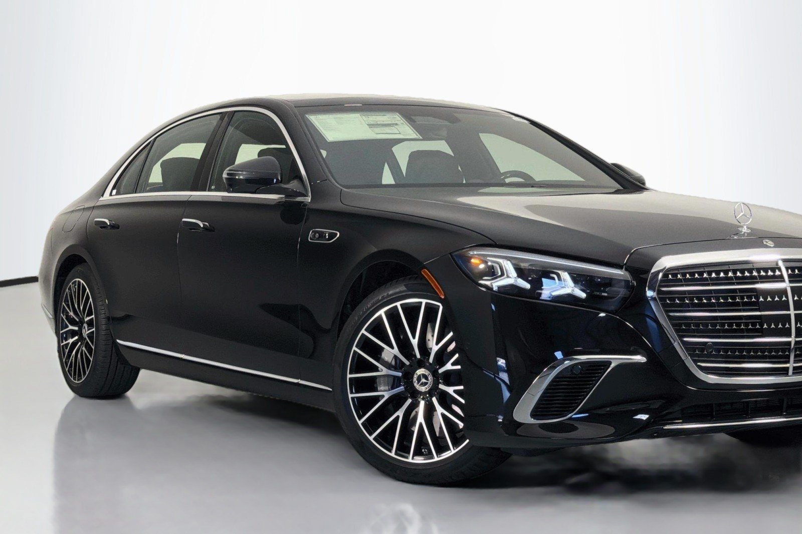 New 2027 Mercedes-Benz S 580 4MATIC Sedan image 14