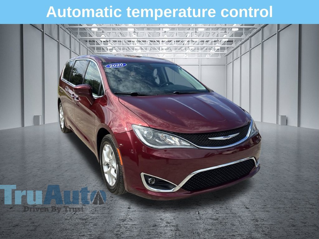 Used 2020 Chrysler Pacifica Touring w/ Tire & Wheel Group FWD 360° Tour