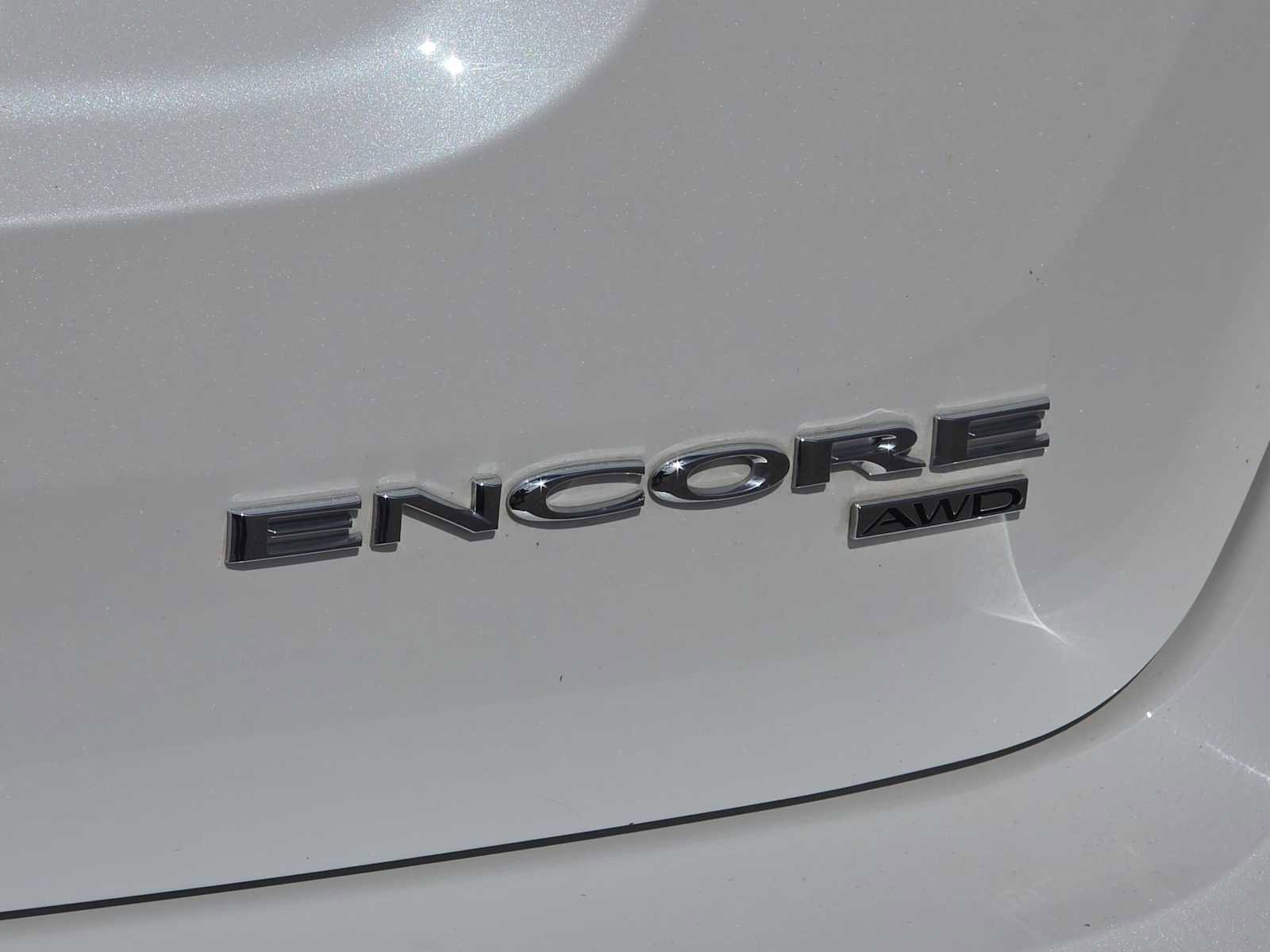 Used 2021 Buick Encore Preferred w/ Safety Package II image 11