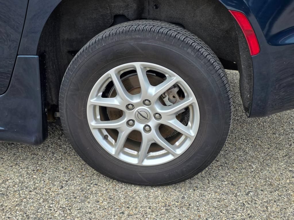 Used 2021 Chrysler Pacifica Touring-L w/ Uconnect Theater Family Group FWD image 15