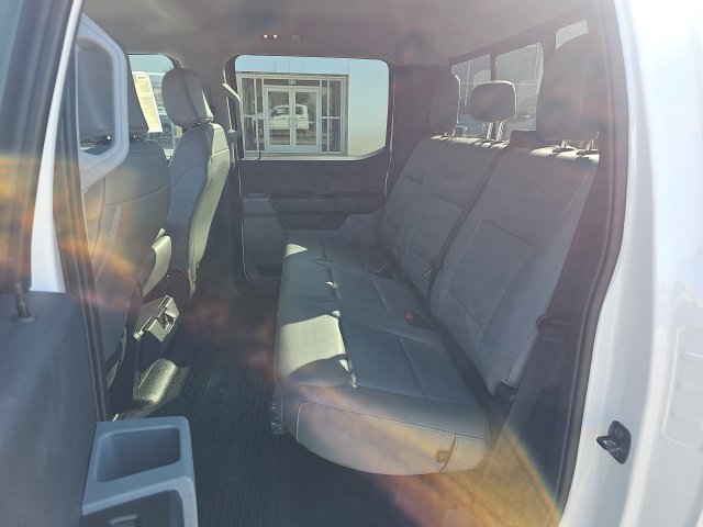 Used 2024 Ford F550 2WD Crew Cab Super Duty image 9