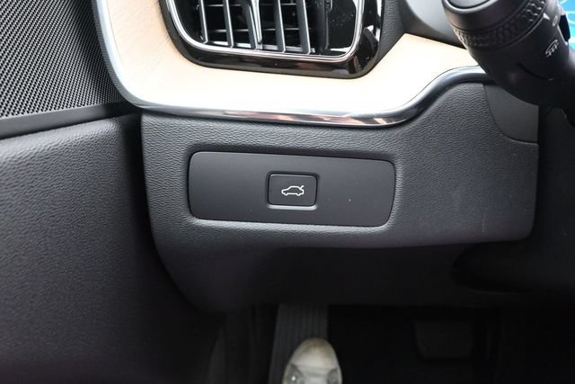 New 2027 Volvo XC60 B5 Core AWD/4WD image 27