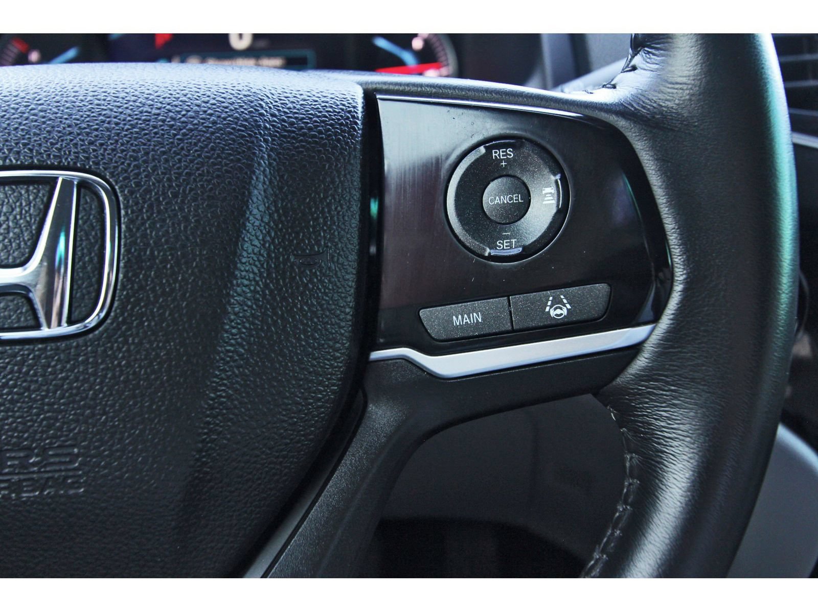 Used 2020 Honda Pilot Touring image 23