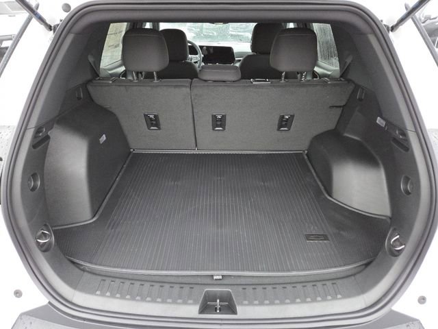 New 2026 Chevrolet Equinox LT w/ LPO, Floor Liner Package image 22