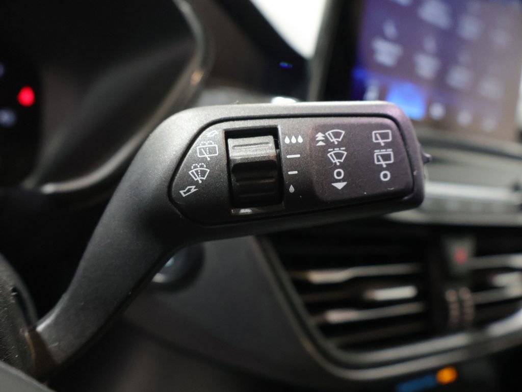 Used 2025 Ford Escape ST-Line image 36