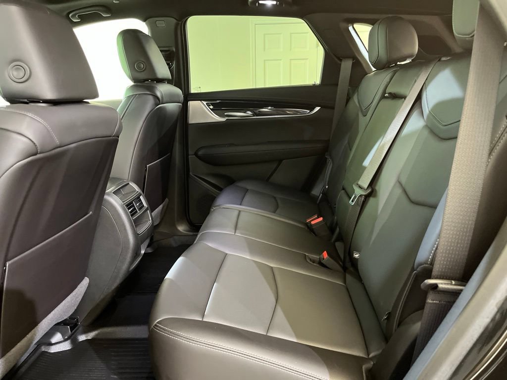 Certified 2024 Cadillac XT5 Premium Luxury w/ LPO, Floor Liner Package AWD/4WD image 14