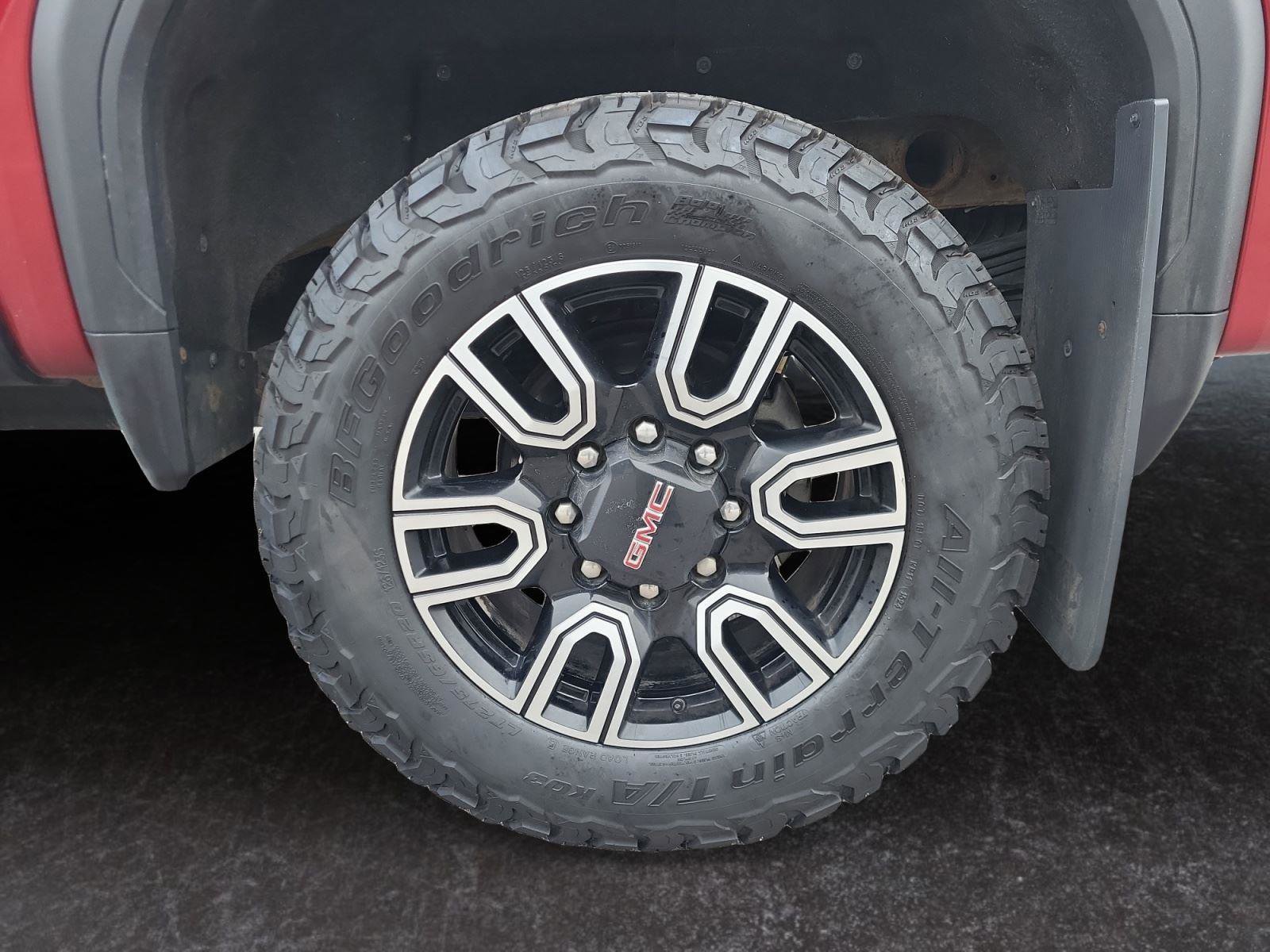 Used 2022 GMC Sierra 2500 AT4 image 15