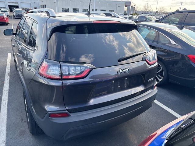 Used 2019 Jeep Cherokee Latitude Plus w/ Comfort/Convenience Group image 6