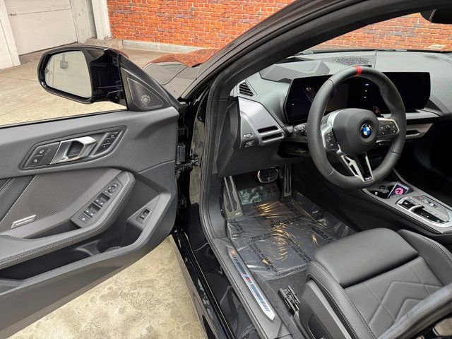 Used 2026 BMW M235i xDrive w/ Technology Package AWD/4WD image 9