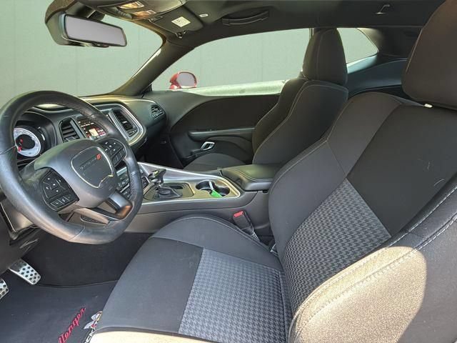 Used 2022 Dodge Challenger R/T Scat Pack RWD image 12