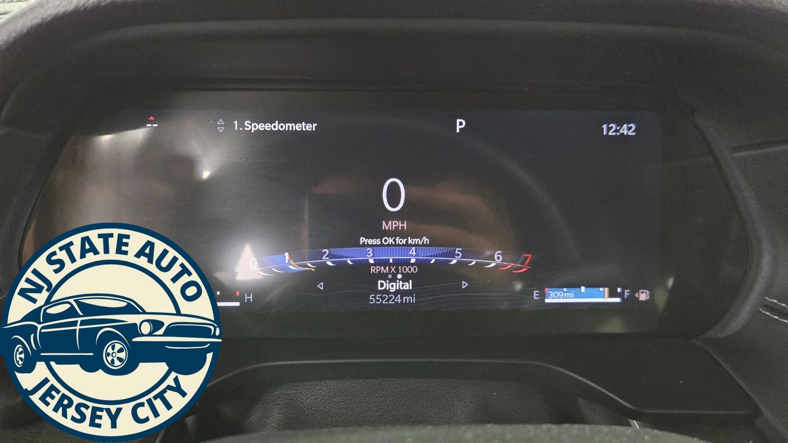 Used 2024 Jeep Grand Cherokee L Limited w/ Luxury Tech Group II image 11