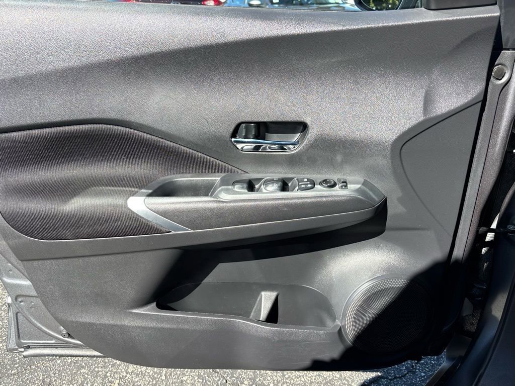 Used 2021 Nissan Kicks SV image 15