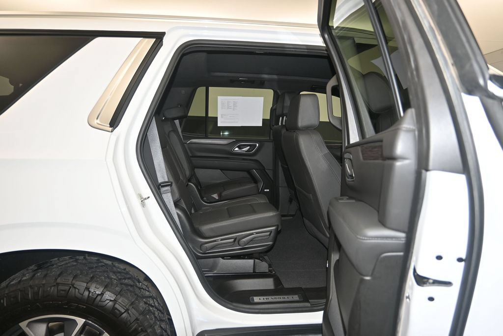 Certified 2024 Chevrolet Tahoe LT w/ LT Signature Package AWD/4WD image 30