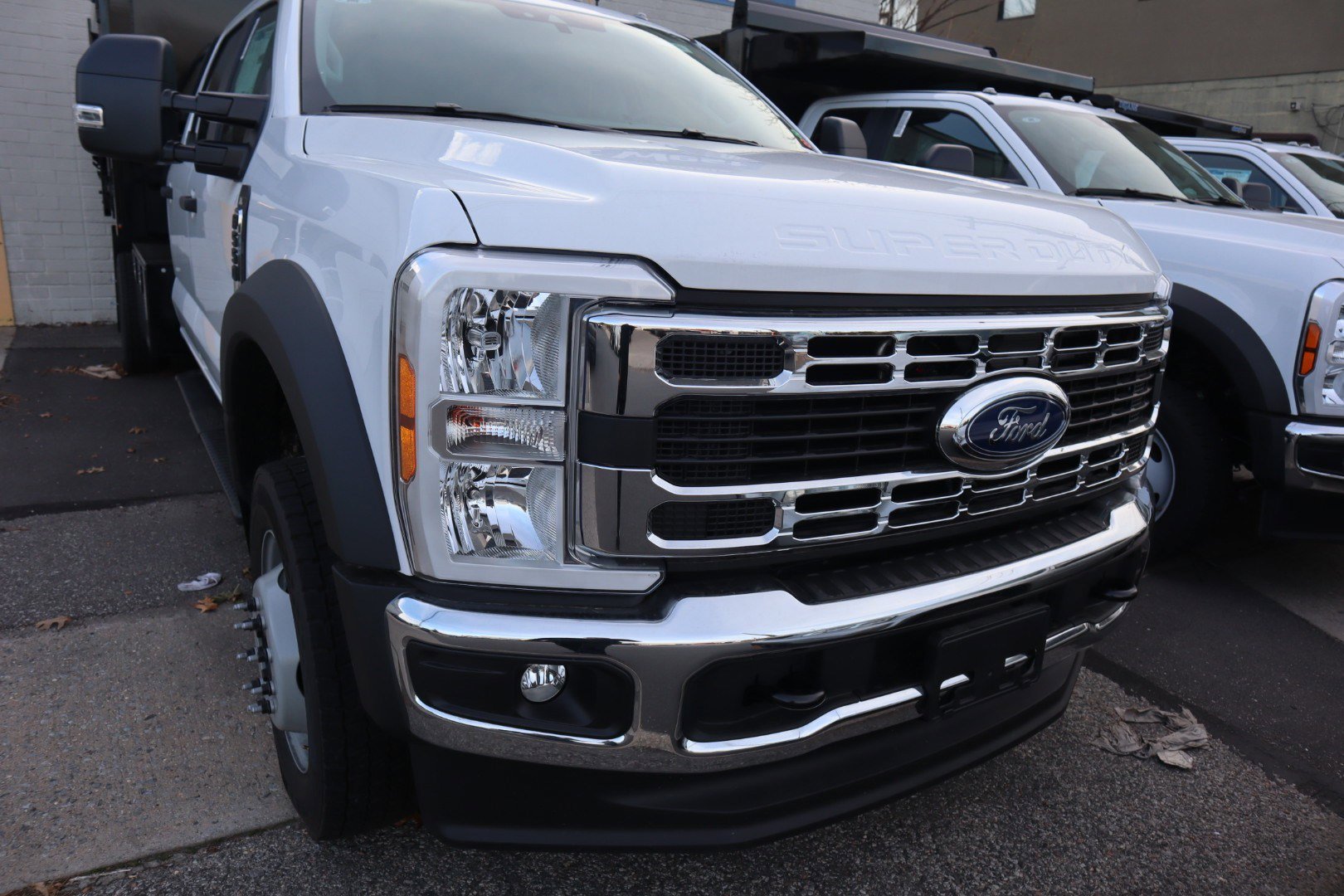 New 2026 Ford F550 4x4 Crew Cab image 5