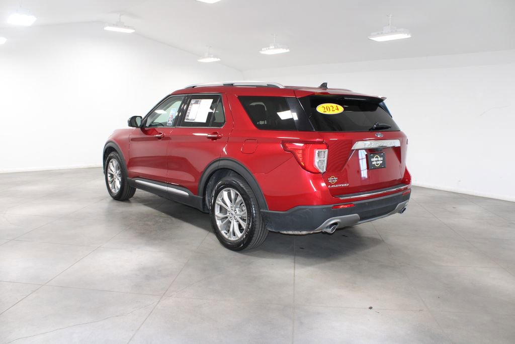 Used 2024 Ford Explorer Limited image 7