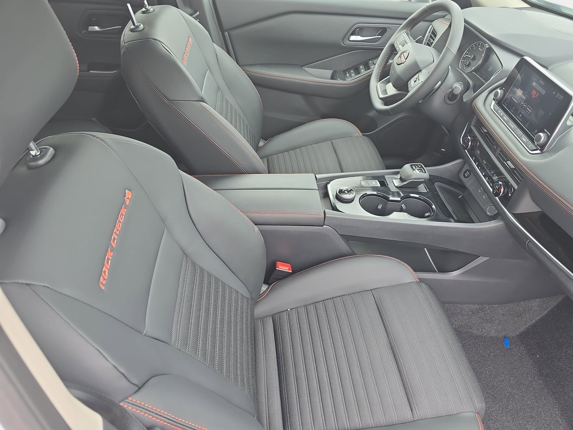 New 2026 Nissan Rogue SV AWD/4WD image 10