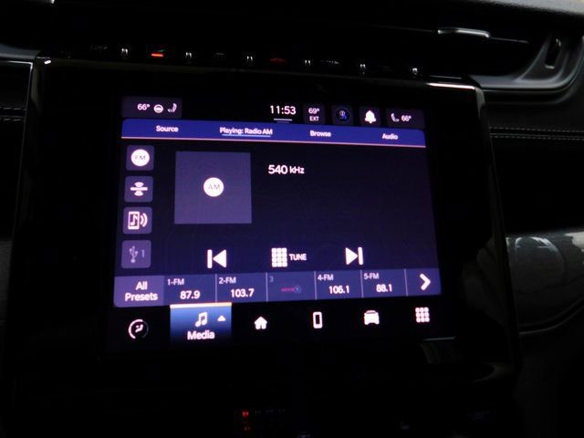 Used 2022 Jeep Grand Cherokee Laredo w/ Luxury Tech Group I image 29