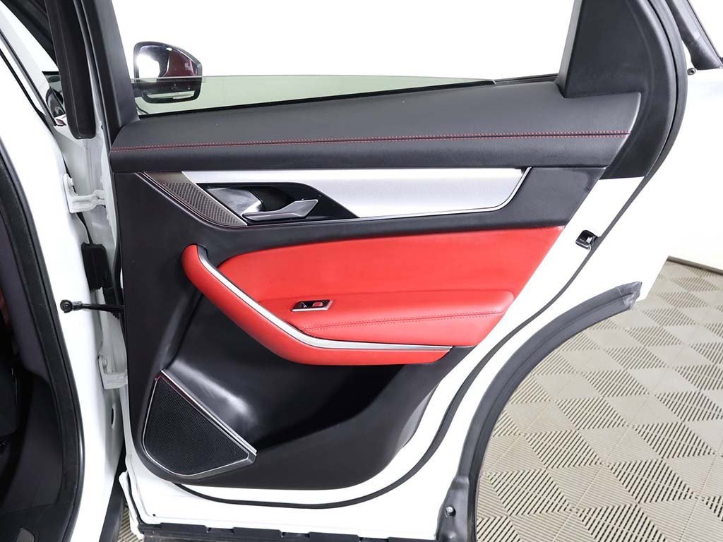 Used 2023 Jaguar F-PACE R-Dynamic S image 29