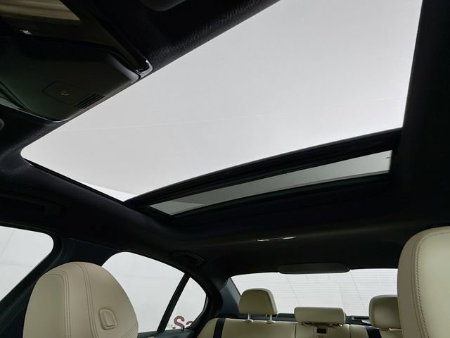 Used 2025 BMW 330i xDrive Sedan w/ Premium Package image 22