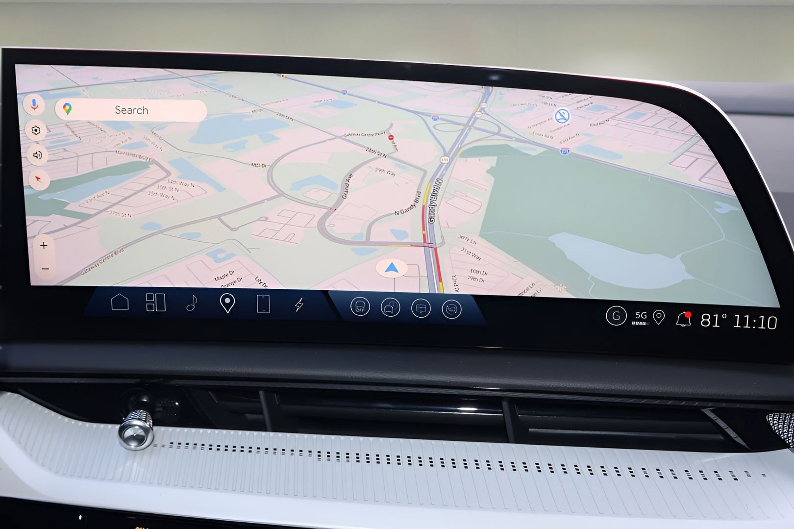 New 2026 Cadillac Optiq Luxury 1 RWD image 24